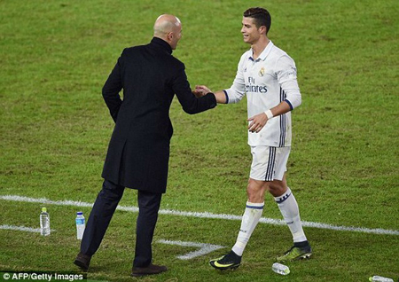 Ronaldo và Zidane tiếp tục gặt hái thành công.